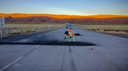 Diversos puntos de las carreteras nacionales fueron obstruidos con rocas, montículos de tierra, fogatas y otros elementos