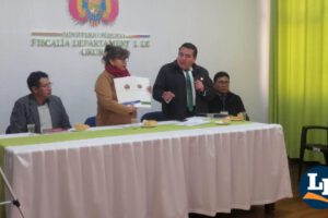 Imagen de la firma del acuerdo