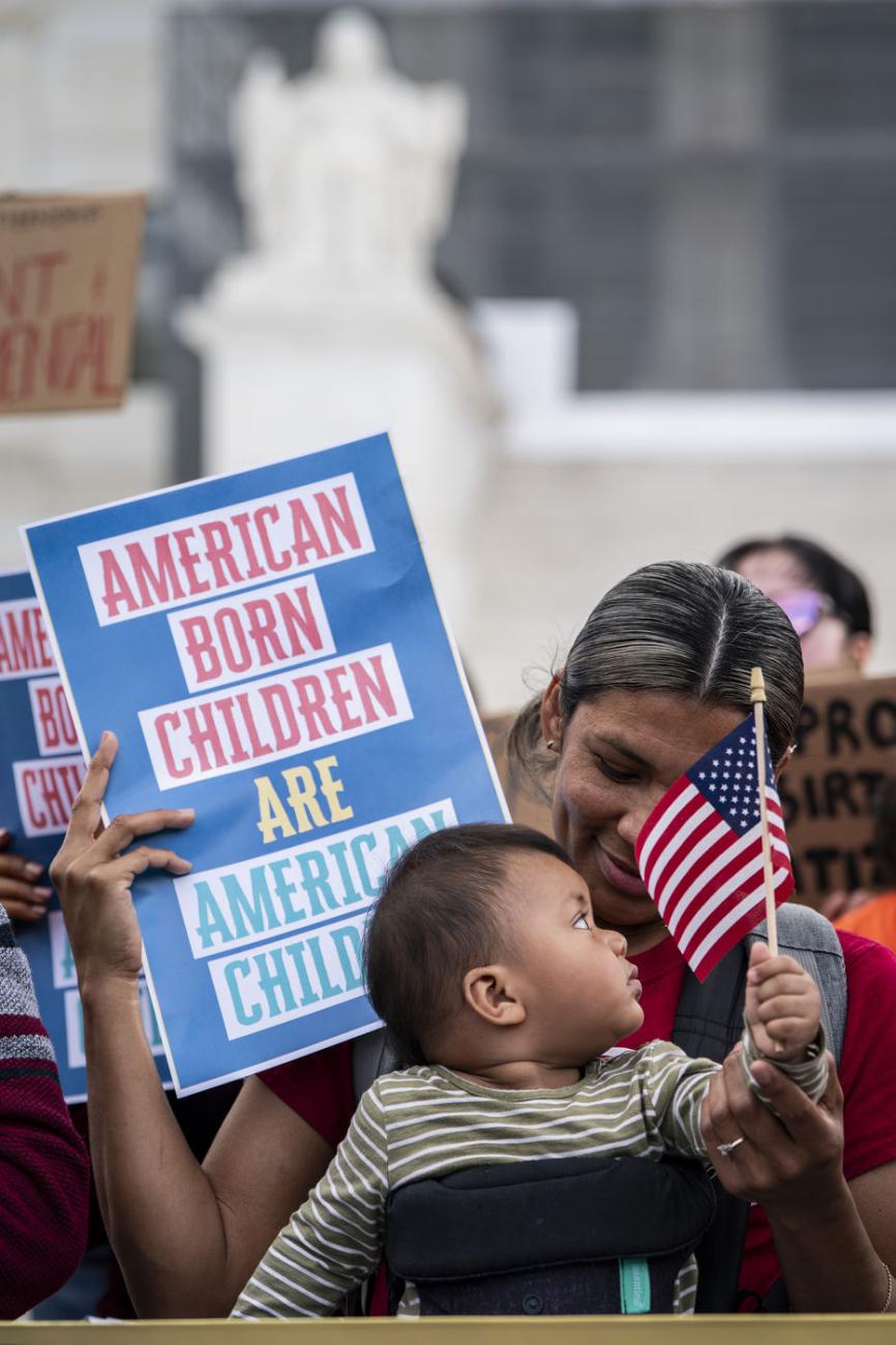 niños nacidos de padres en situación irregular
