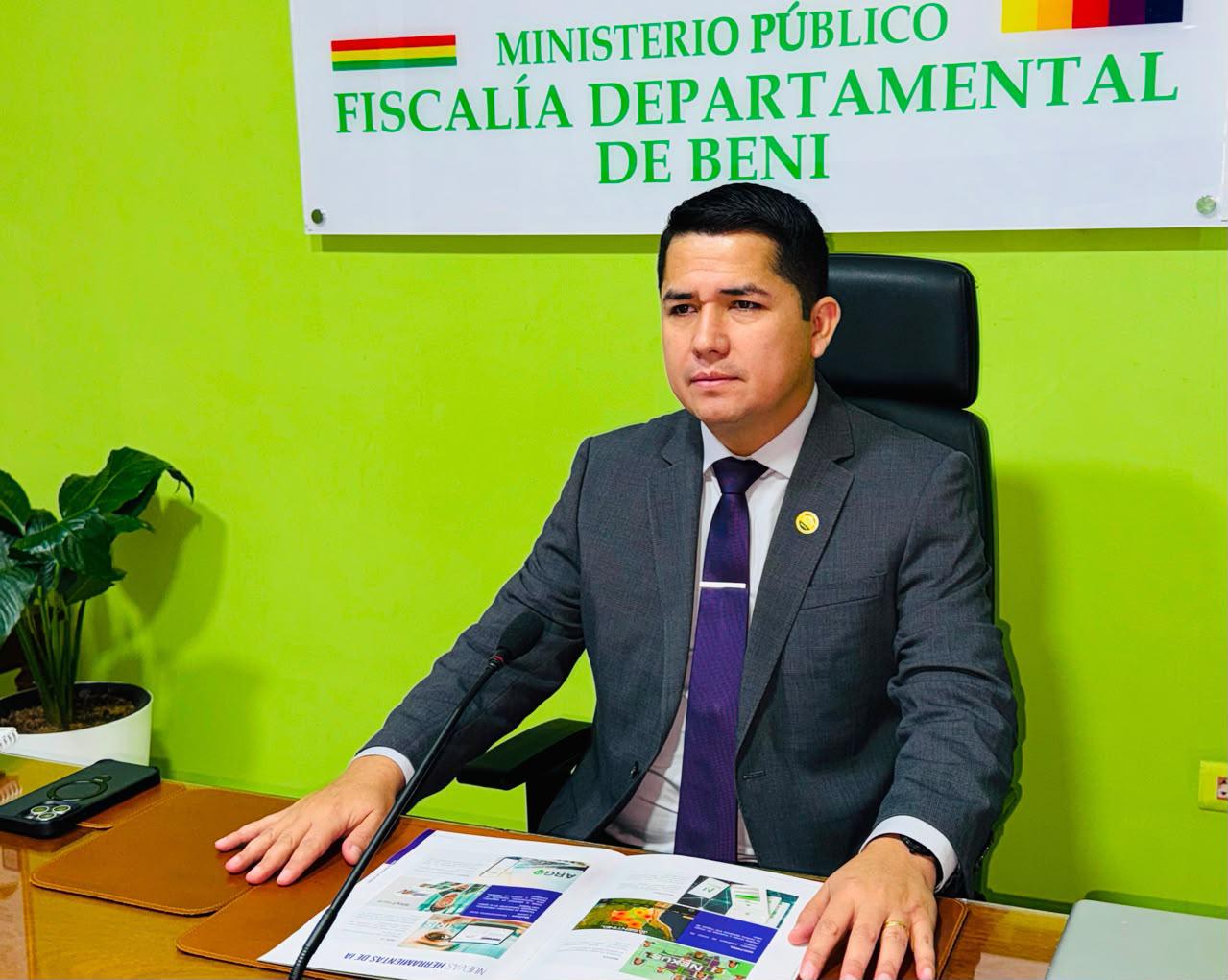 El Fiscal Departamental de Beni, Alexander Mendoza Santeyana, informó que se abrió una investigación a los maestros Álvaro R. E. L., y Jairo F.D., de 35 y 38 años de edad,