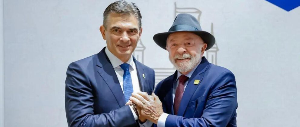 El presidente boliviano Rodrigo Paz junto a su homólogo brasileño, Luiz Inácio Lula da Silva