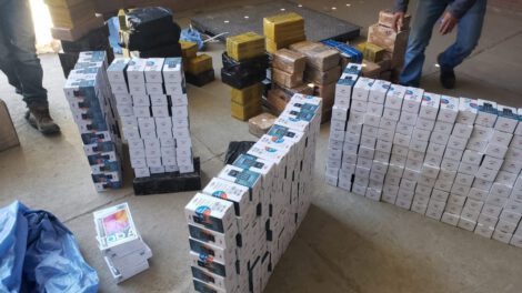 Incautación de celulares de contrabando valuados en $us 1,5 millones