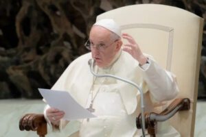Papa Francisco durante la Audiencia General en el Vaticano