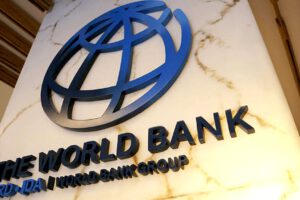 Banco Mundial suspende apoyo financiero a Afganistán