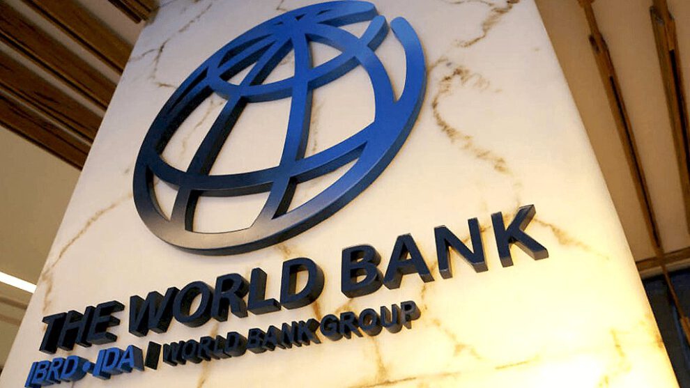 Banco Mundial suspende apoyo financiero a Afganistán