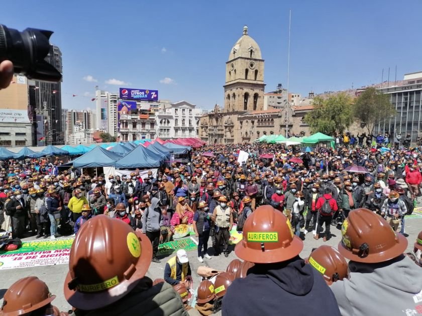 Mineros auríferos durante sus protestas en La Paz