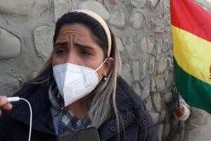 Carolina Ribera pide justicia para su madre Jeanine Añez