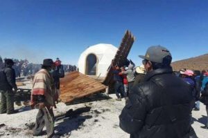 Defensa del salar de Thunupa por el Gaiocs y apoyo de subgobernadores