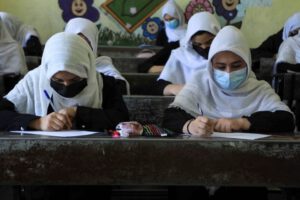 Derecho a la educación para mujeres afganas