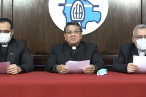 Falta de piedad en el trato a Añez