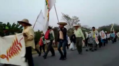 Marcha de indígenas benianos hacia Santa Cruz