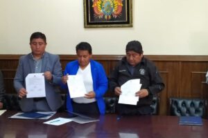 Convenio para excavación de canales en el Río Paria