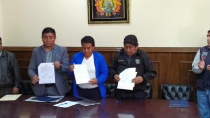 Convenio para excavación de canales en el Río Paria