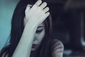 Fotógrafo denunciado por agresión a su expareja
