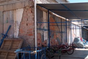 Mercado Campesino Kantuta en malas condiciones