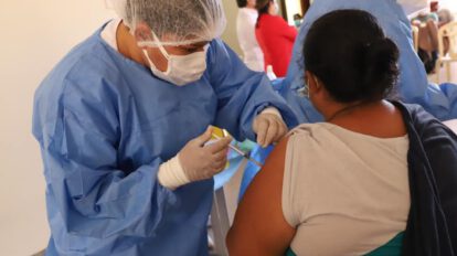 Avance de vacunación en Santa Cruz
