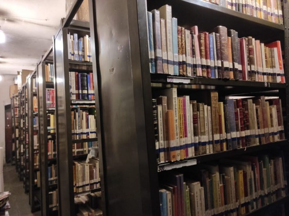 Apertura de bibliotecas permite a los lectores viajar a lugares inimaginables
