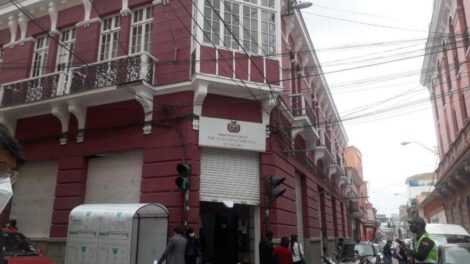 Exfiscal departamental de Oruro condenado a 2 años
