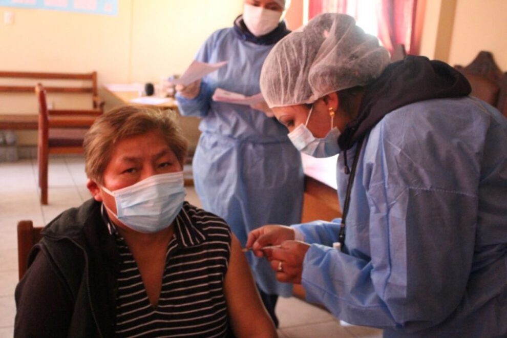 Covid-19 en Oruro: Porcentaje de vacunas llega al 56.3%