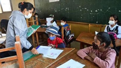 Deserción escolar en El Alto debido a clases semipresenciales