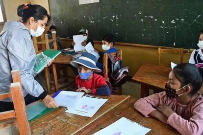 Deserción escolar en El Alto debido a clases semipresenciales