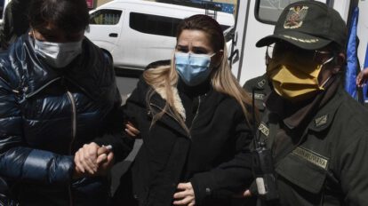 Jeanine Añez en estado clínico y neurológicamente estable
