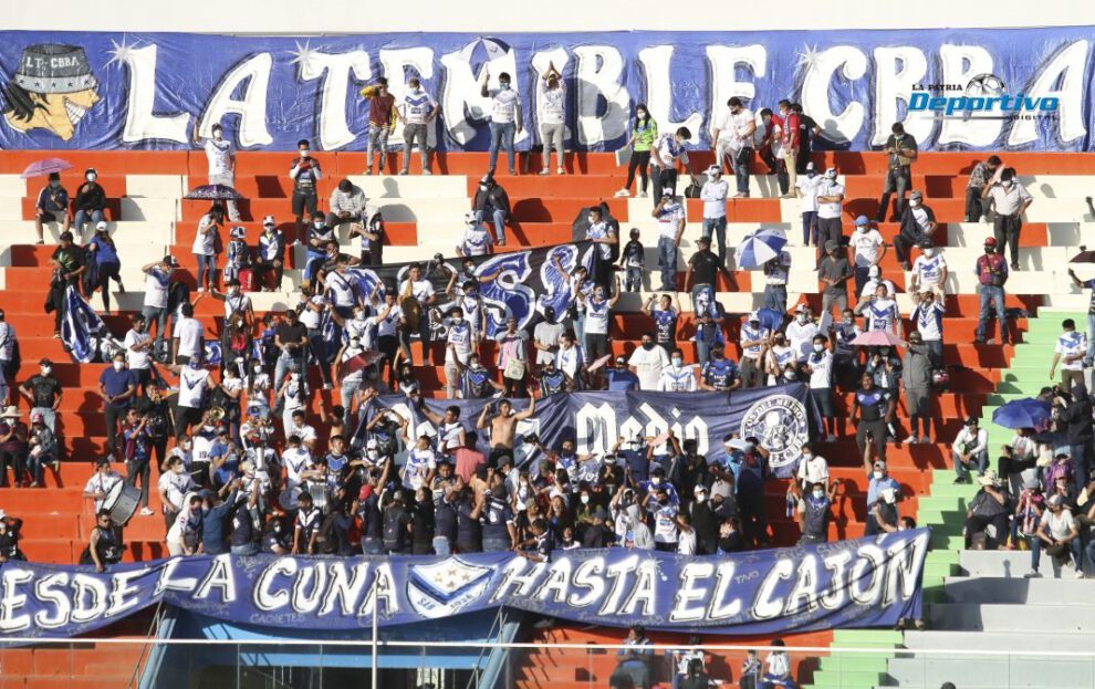 La hinchada del equipo “santo” en Santa Cruz apoya a San José en el partido contra Royal Pari