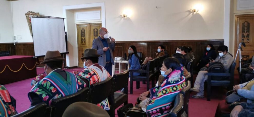 Encuentro Departamental para la Industrialización de litio en el Salar de Coipasa