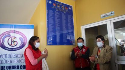 Reconocimiento al personal de salud por su trabajo durante la pandemia