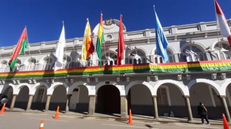 Convocan a extranjeros a adscribirse al SUS