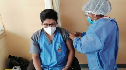 Personal de salud que fue vacunado contra el Covid-19