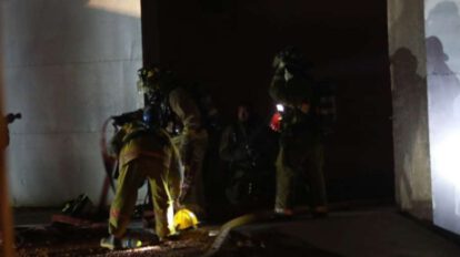 Fuego en la fábrica de colchones en Santa Cruz