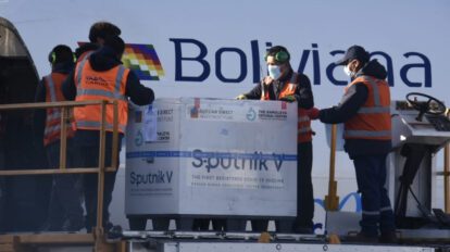 Llegada de 30.000 segundas dosis de vacunas Sputnik-V a Bolivia