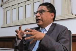 Ministro de Justicia pide disculpas en caso Quiborax