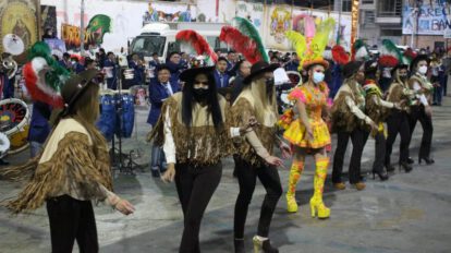 Danza de la Morenada en la retreta de bandas
