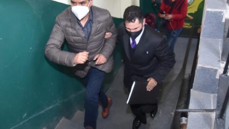 Aprehenden al excomandante General de la Policía Rodolfo Montero por el caso Senkata