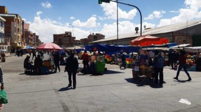 Comerciantes del Mercado Kantuta exigen el retiro de vendedores ambulantes