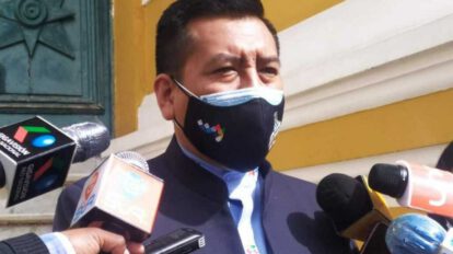 Macabros asesinatos y la opinión de Freddy Mamani sobre la educación