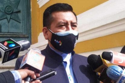 Macabros asesinatos y la opinión de Freddy Mamani sobre la educación