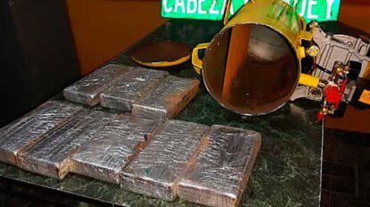 Detención de mujer boliviana por llevar ocho kilos de cocaína