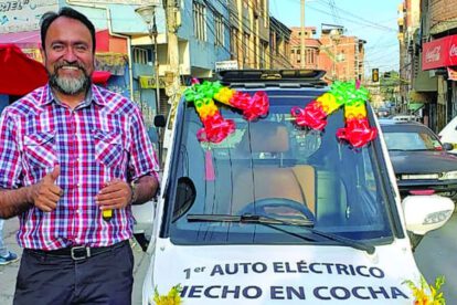 Auto eléctrico hecho en Bolivia con placa de circulación