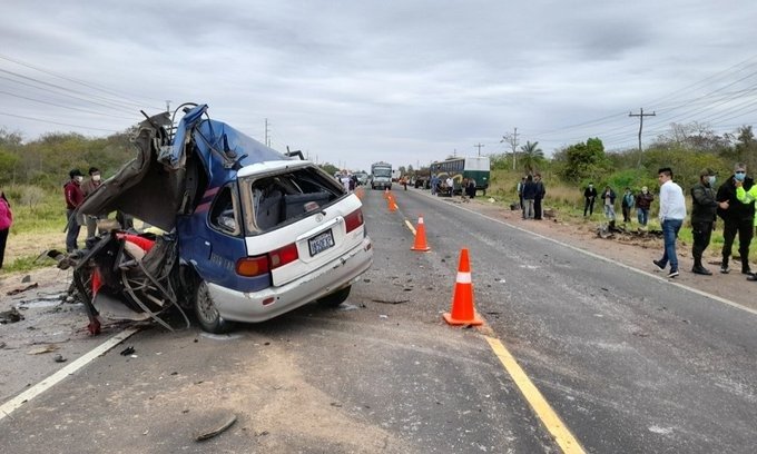 Accidente en la ruta a Camiri dejó tres fallecidos y siete heridos