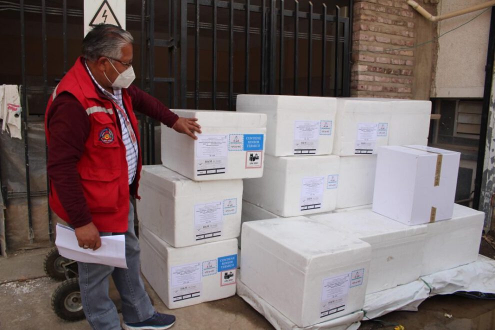 Campaña de Vacunación Antirrábica Canina en Oruro