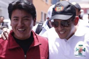 Marco Pumari candidatura en reunión con Comcipo