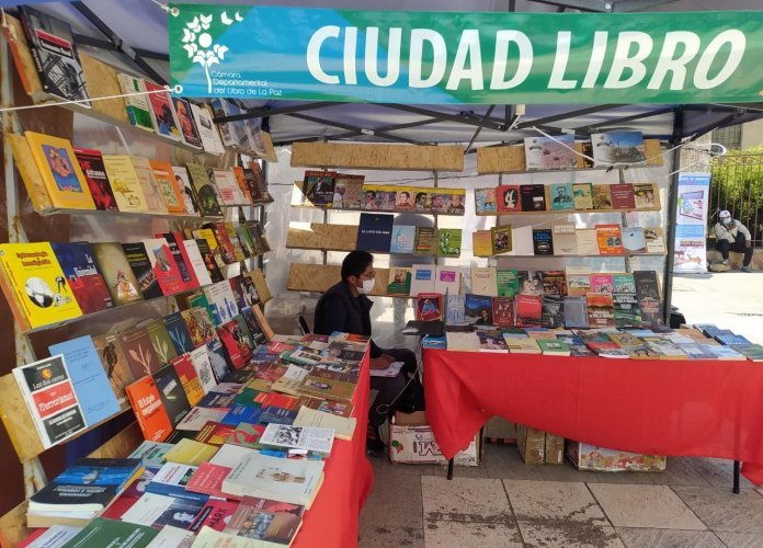 Jóvenes lectores en Bolivia