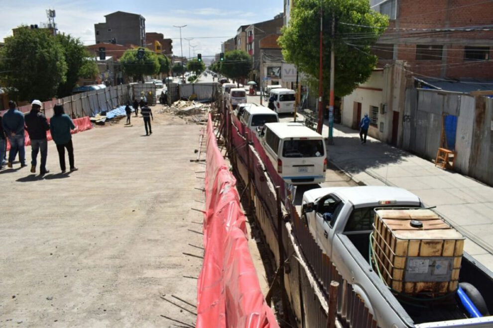 Paso a desnivel avenida del Ejército