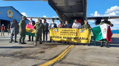 Llegada del nuevo lote de vacunas Astra Zeneca donadas por México a Bolivia