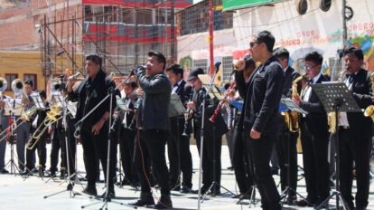 Retreta de Bandas en el Carnaval de Oruro