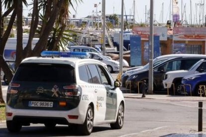 Hombre degüella a su esposa en España
