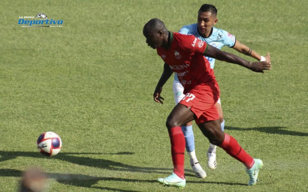 Guabirá golea a Aurora en el estadio Gilberto Parada